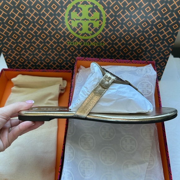 Tory Burch Miller Soft Metallic Wrinkled Leather Sandals Size 9 - Picture 2 of 12